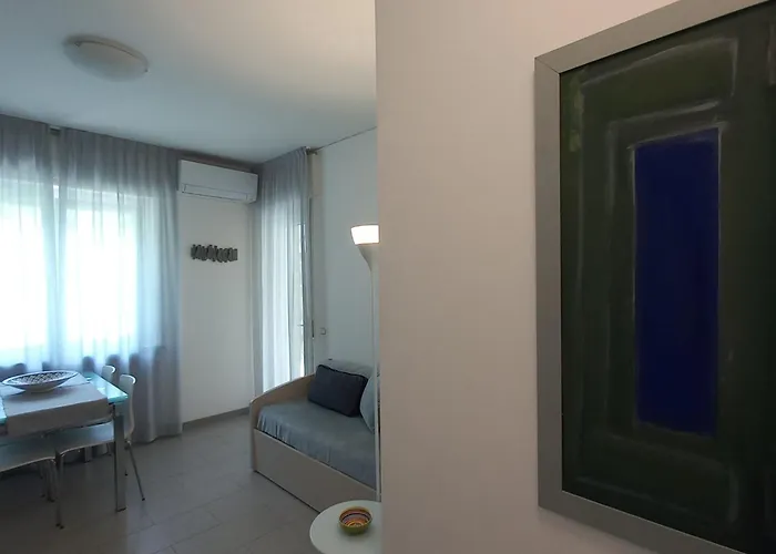 La Pervinca Aparthotel 4*