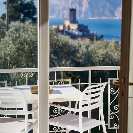 La Pervinca Apartmanhotel Malcesine