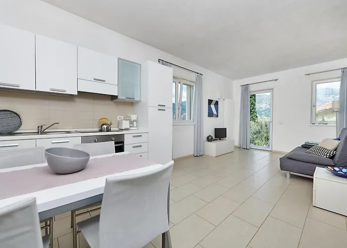 La Pervinca Aparthotel