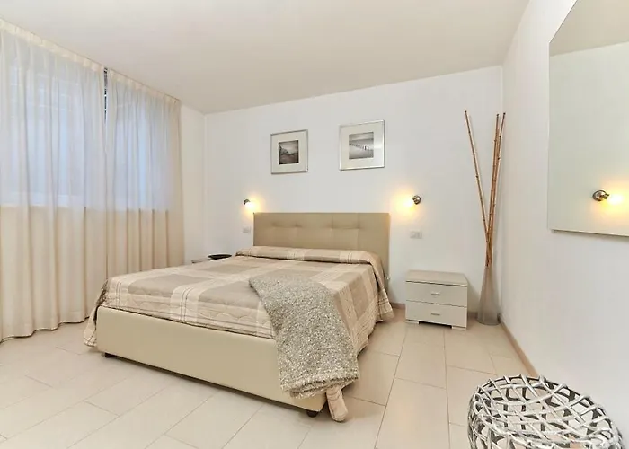 La Pervinca Aparthotel 4*