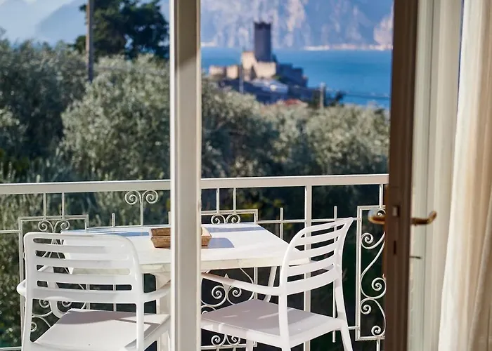 La Pervinca Aparthotel Malcesine